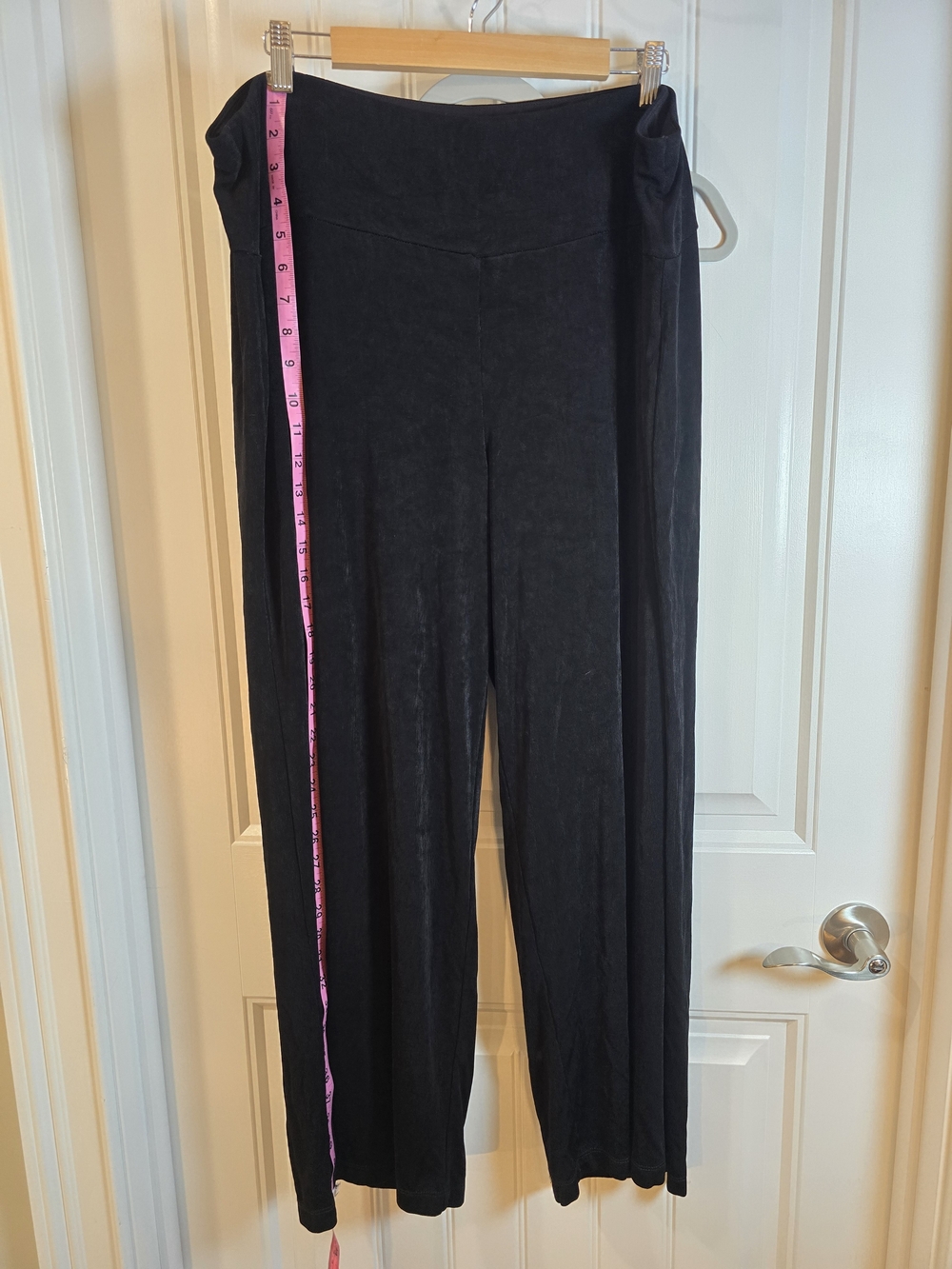 Black Wide-Leg Trousers with Clean Silhouette
